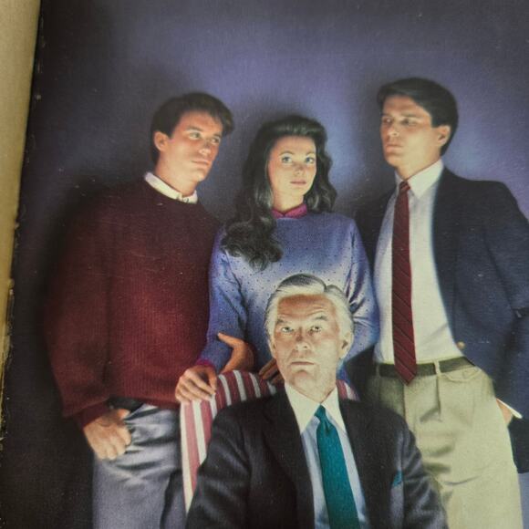 VC Andrews Dollanganger Paperback 4 Books Saga Keyhole Vintage Pocket Gothic 80s - Picture 3 of 16